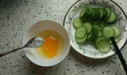 鸡蛋吃瓜,营养美味两不误