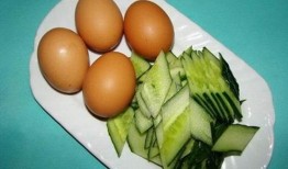 鸡蛋吃瓜,营养美味两不误