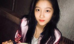 头发吃瓜视频,从头发视频看网络红人的魅力与争议