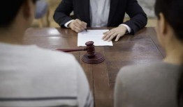 离婚法院吃瓜,一场家庭纷争的法庭演绎