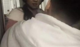 女子吃瓜刁难男友,揭秘情侣间的甜蜜较量