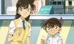 吃不够小兰瓜,吃不够小兰瓜，尽享清凉甜蜜时光