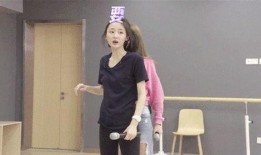 涵涵在吃瓜,涵涵的瓜田奇遇记