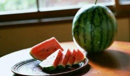 火里吃瓜,挑战极限的烹饪奇遇